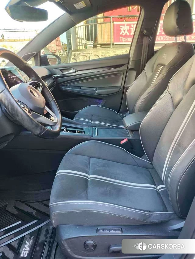 Volkswagen Golf 2021 Белый из Китая