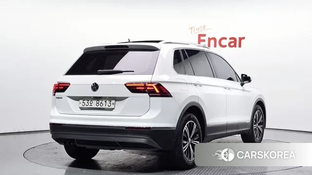 Volkswagen Tiguan second Generation 2018 Белый из Кореи