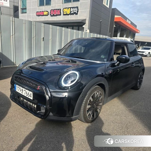 Mini Cooper S 2022 Черный из Кореи