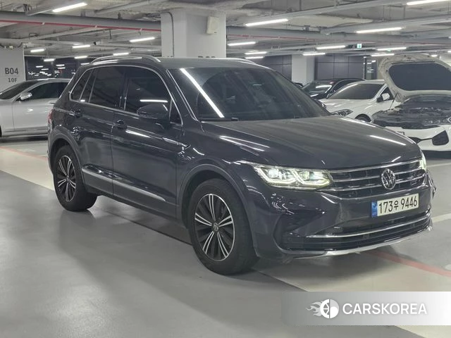 Volkswagen Tiguan second Generation 2021 Серый из Кореи