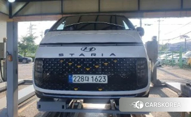 Hyundai Staria 2021 Белый из Кореи