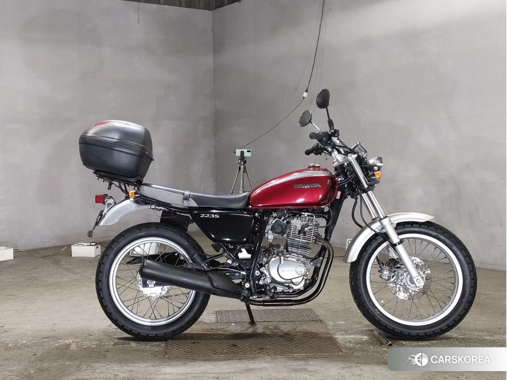 Проданный Honda CB223S 2010 из Японии