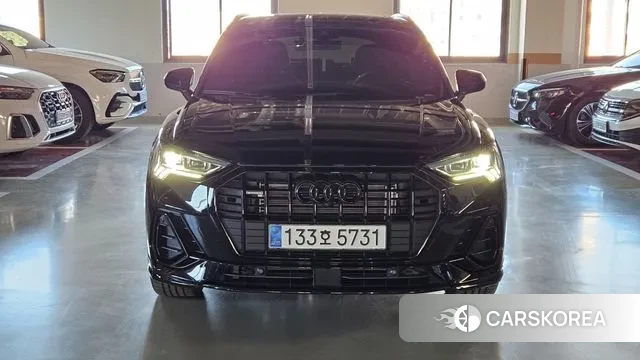 Audi Q3 (F3) 2025 Черный из Кореи