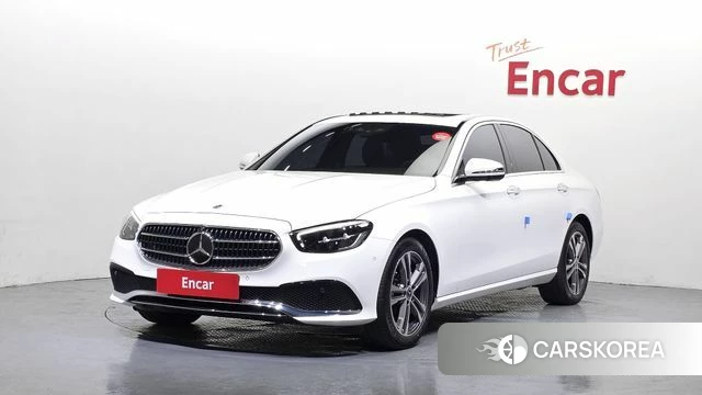 Mercedes-Benz E-Class W213 2023 Белый из Кореи