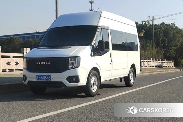 Jiangling Fushun 2023 Белый из Китая