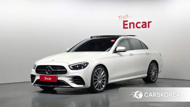 Mercedes-Benz E-Class W213 2021 Белый из Кореи