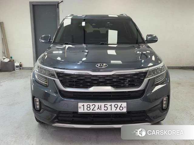 Kia Seltos 2020 Серый из Кореи