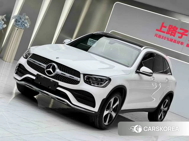 Mercedes-Benz GLC 2022 Белый из Китая