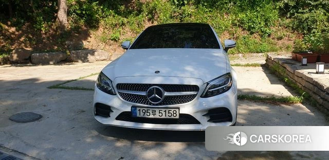 Mercedes-Benz C-Class W205 2019 Белый из Кореи