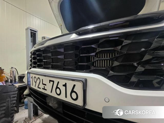 Kia Sportage 5th Generation 2023 Белый из Кореи