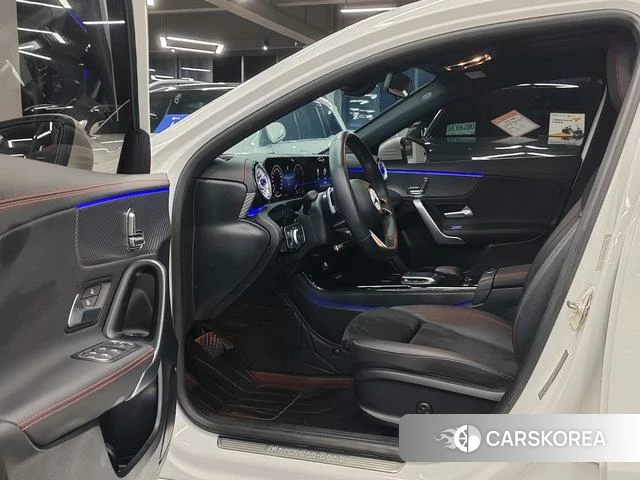 Mercedes-Benz Class A 2023 Белый из Китая