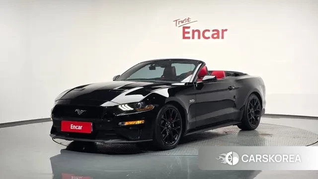 Ford Mustang 2018 Черный из Кореи