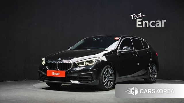 BMW 1 Series (F40) 2022 Черный из Кореи