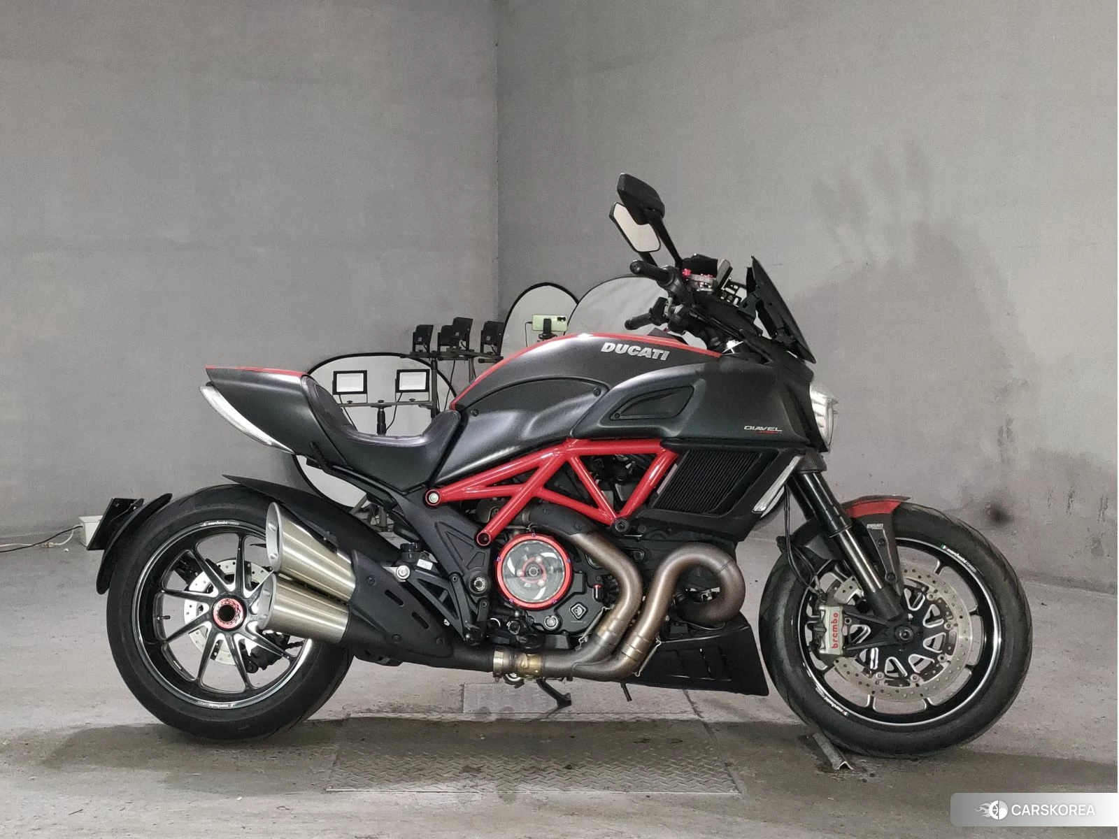 Проданный Ducati DIAVEL CARBON 2015 из Японии, фото 3