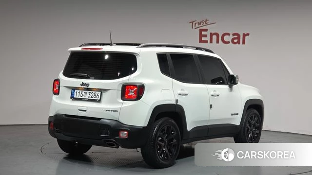 Jeep Renegade 2022 Белый из Кореи