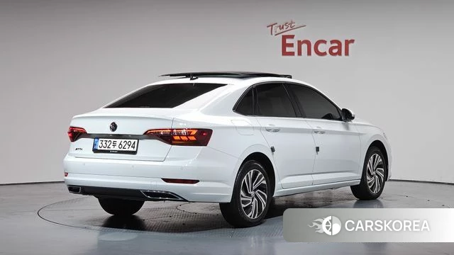 Volkswagen 7th Generation of Jetta 2021 Белый из Кореи