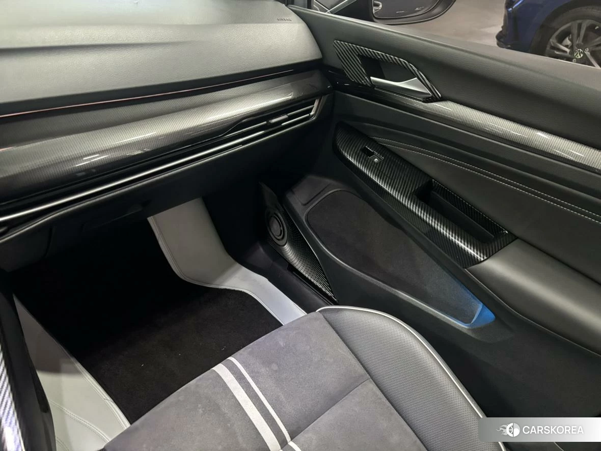 Volkswagen Golf 2020 Серебристо-серый из Китая