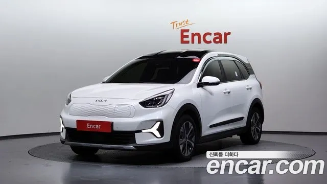 Kia Niro Plus 2022 Белый из Кореи