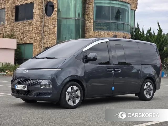 Hyundai Staria 2022 Серый из Кореи