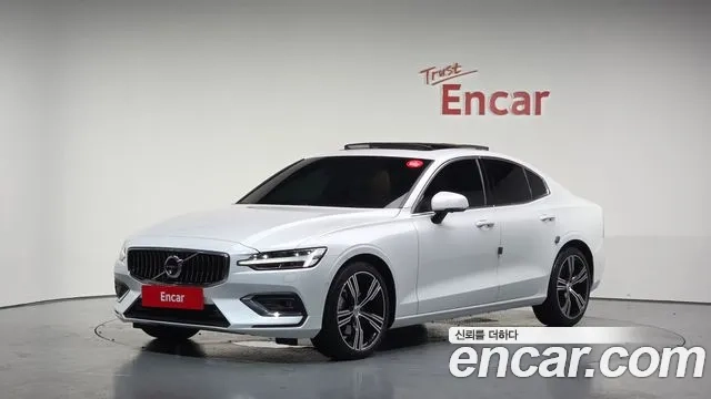 Volvo S60 3rd generation 2021 Белый из Кореи