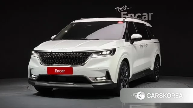 Kia Carnival 4th generation 2023 Белый из Кореи