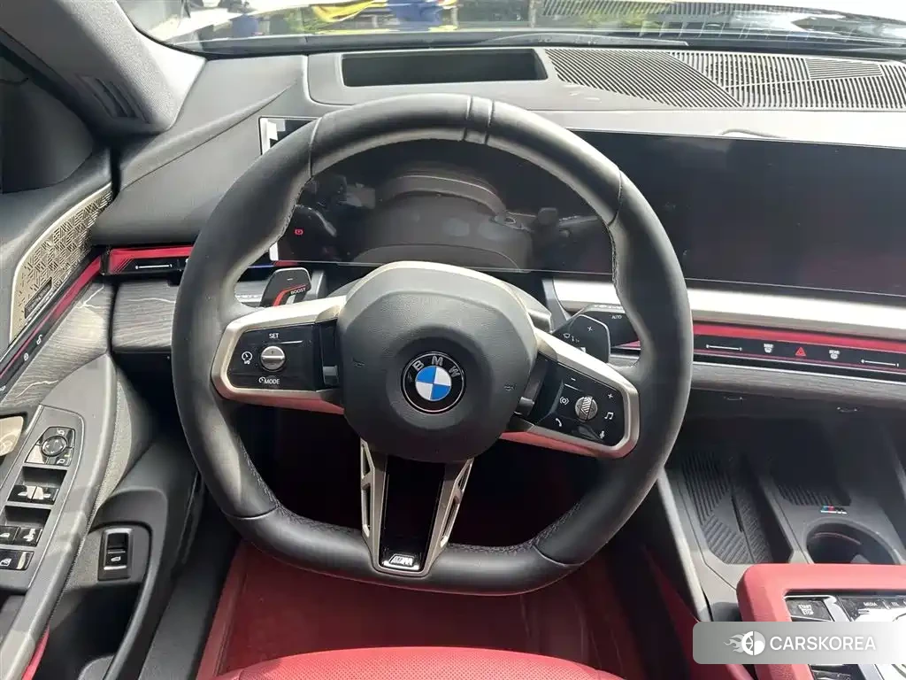 BMW 5 series 2025 Черный из Китая