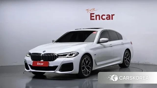 BMW 5 Series (G30) 2022 Белый из Кореи