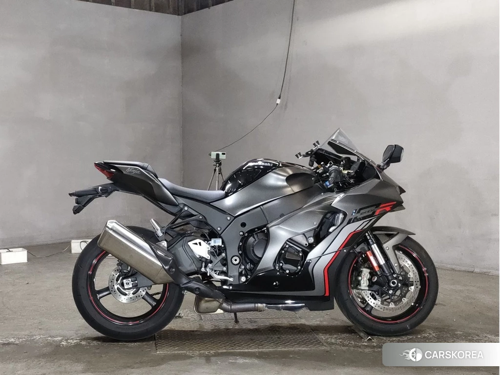 Проданный Kawasaki ZX-10R NINJA 2022 из Японии, фото 2