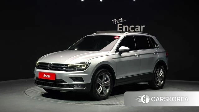 Volkswagen Tiguan second Generation 2018 Серебристо-серый из Кореи