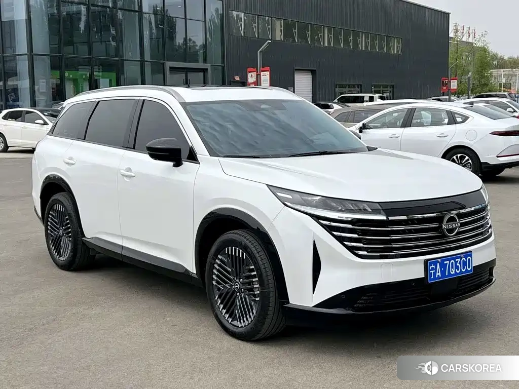 Nissan Pathfinder 2025 Белый из Китая