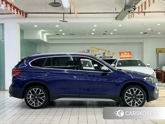 BMW X1 2021 Синий из Китая