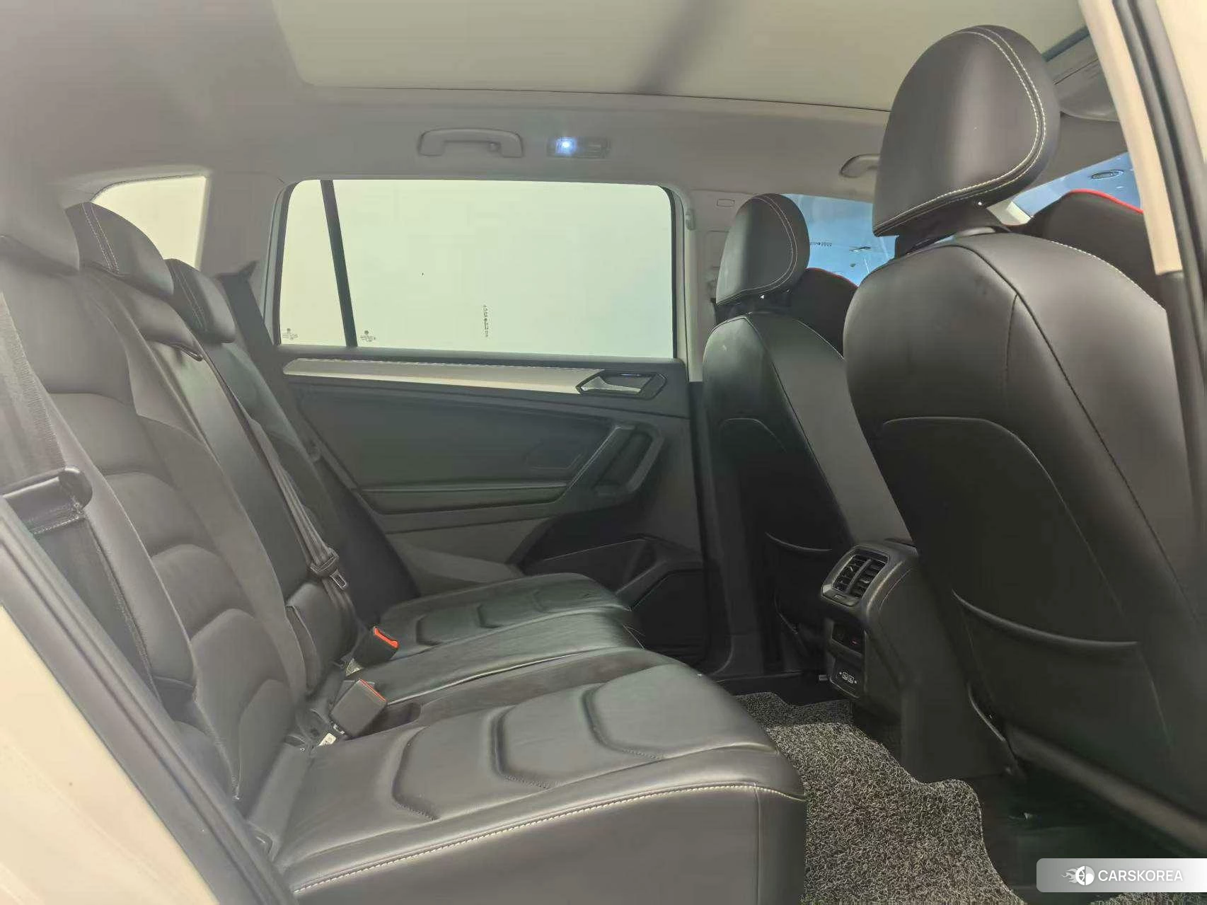 Volkswagen Tiguan L 2019 Белый из Китая