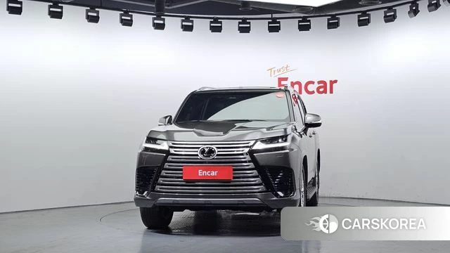 Lexus LX 4th Generation 2025 Песочный из Кореи