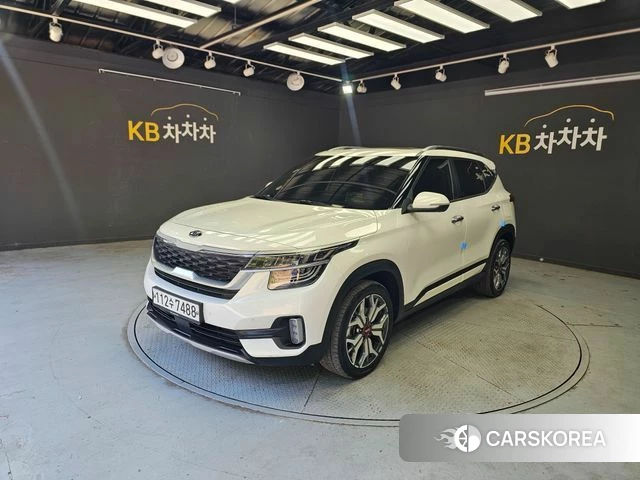 Kia Seltos 2020 Белый из Кореи