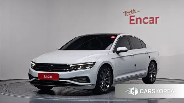 Volkswagen Passat GT (B8) 2022 Белый из Кореи