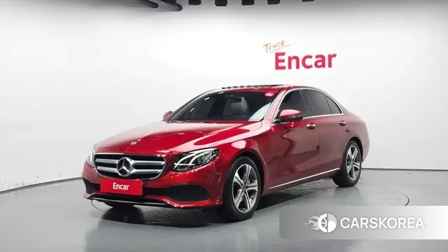 Mercedes-Benz E-Class W213 2019 Красный из Кореи
