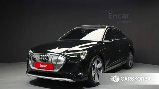 Audi e-Tron 2022 Черный из Кореи