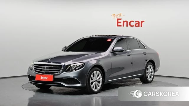 Mercedes-Benz E-Class W213 2020 Серый из Кореи