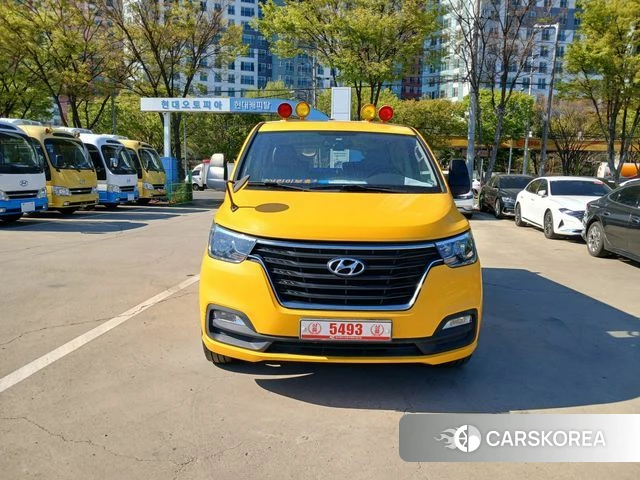 Hyundai The New Grand Starex 2019 Желтый из Кореи