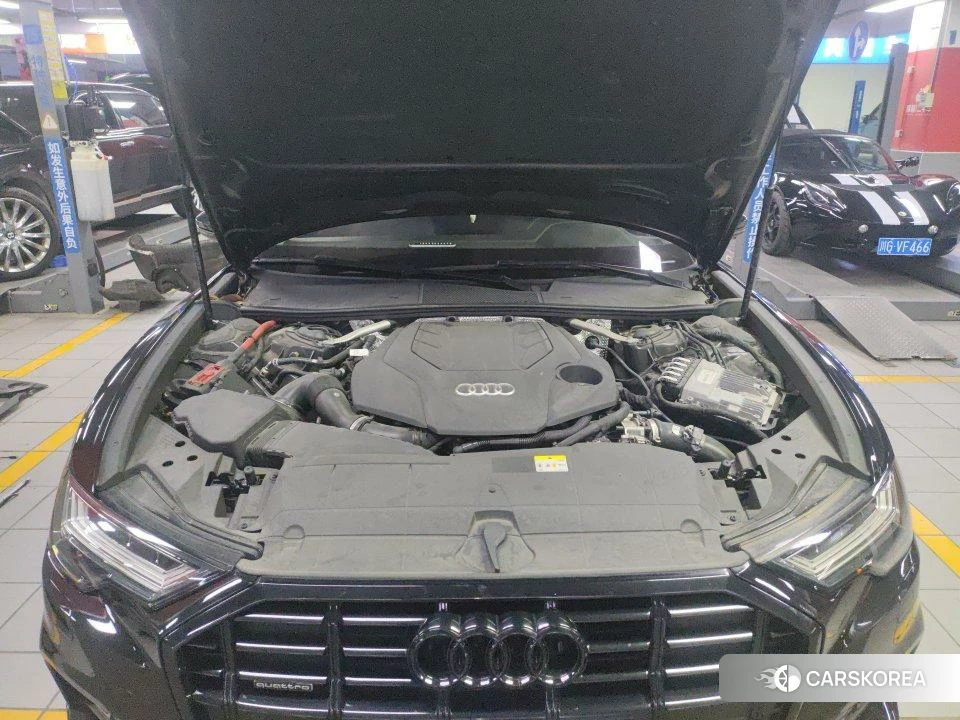 Audi A6 (import) 2020 Черный из Китая