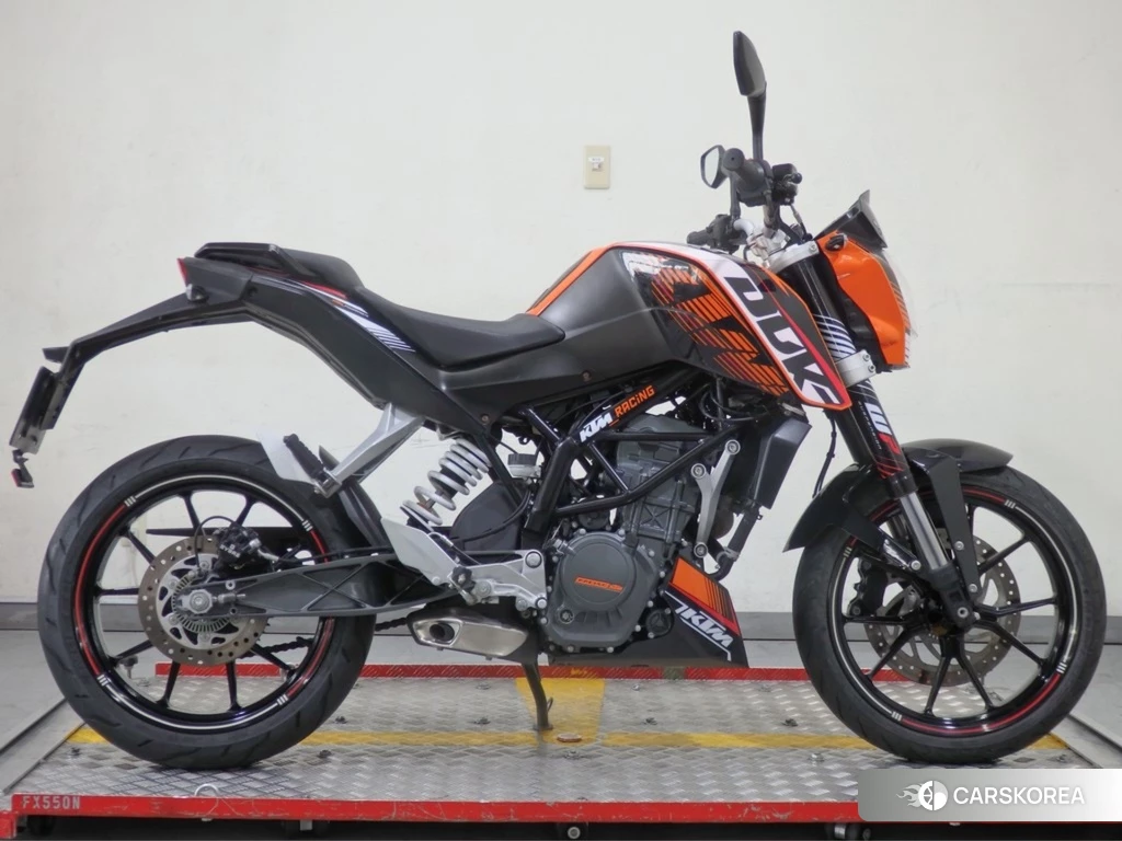 Проданный KTM 200 DUKE 2014 из Японии