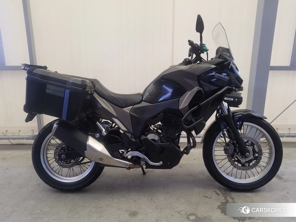 Проданный Kawasaki VERSYS-X 250 ABS 2017 из Японии