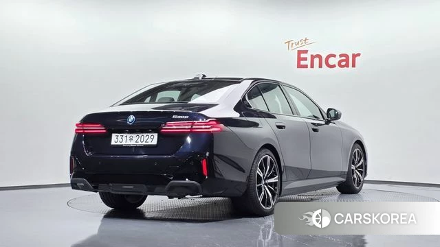 BMW 5 Series (G60) 2025 Черный из Кореи
