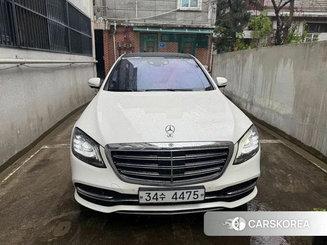 Mercedes-Benz S-Class W222 2019 Белый из Кореи