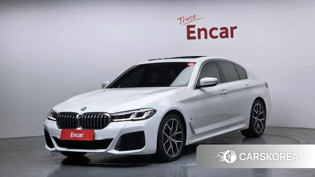 BMW 5 Series (G30) 2023 Белый из Кореи