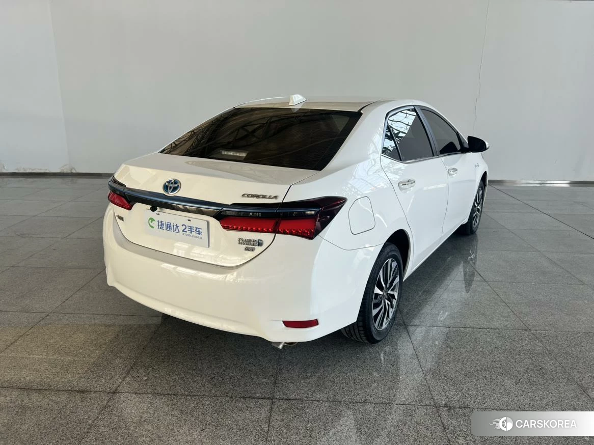 Toyota Corolla 2020 Белый из Китая
