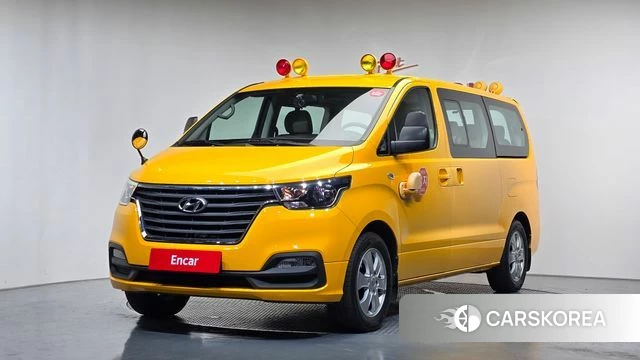 Hyundai The New Grand Starex 2021 Желтый из Кореи
