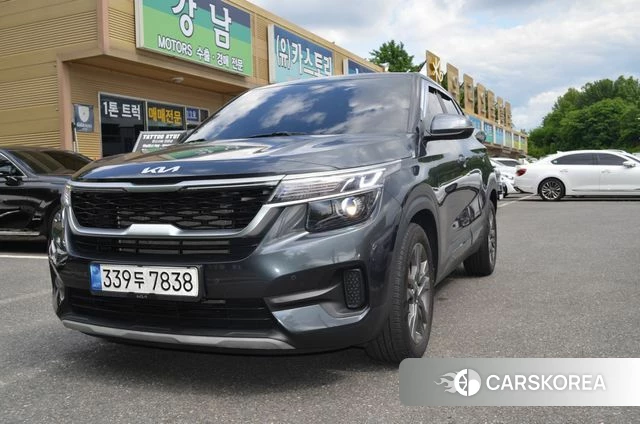 Kia Seltos 2022 Серый из Кореи