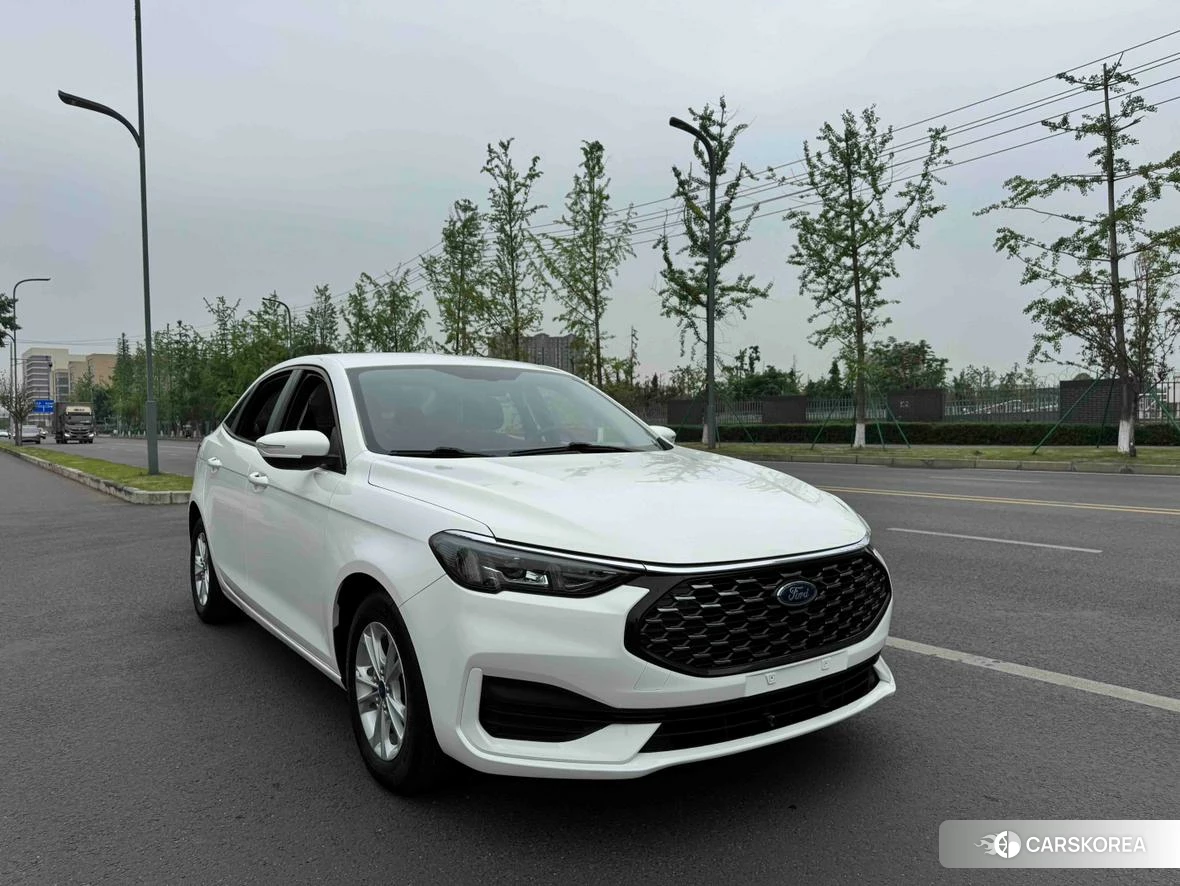 Ford Forrest 2021 Белый из Китая