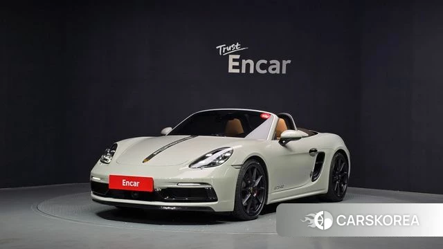 Porsche 718 Boxster 2022 Серебристо-серый из Кореи